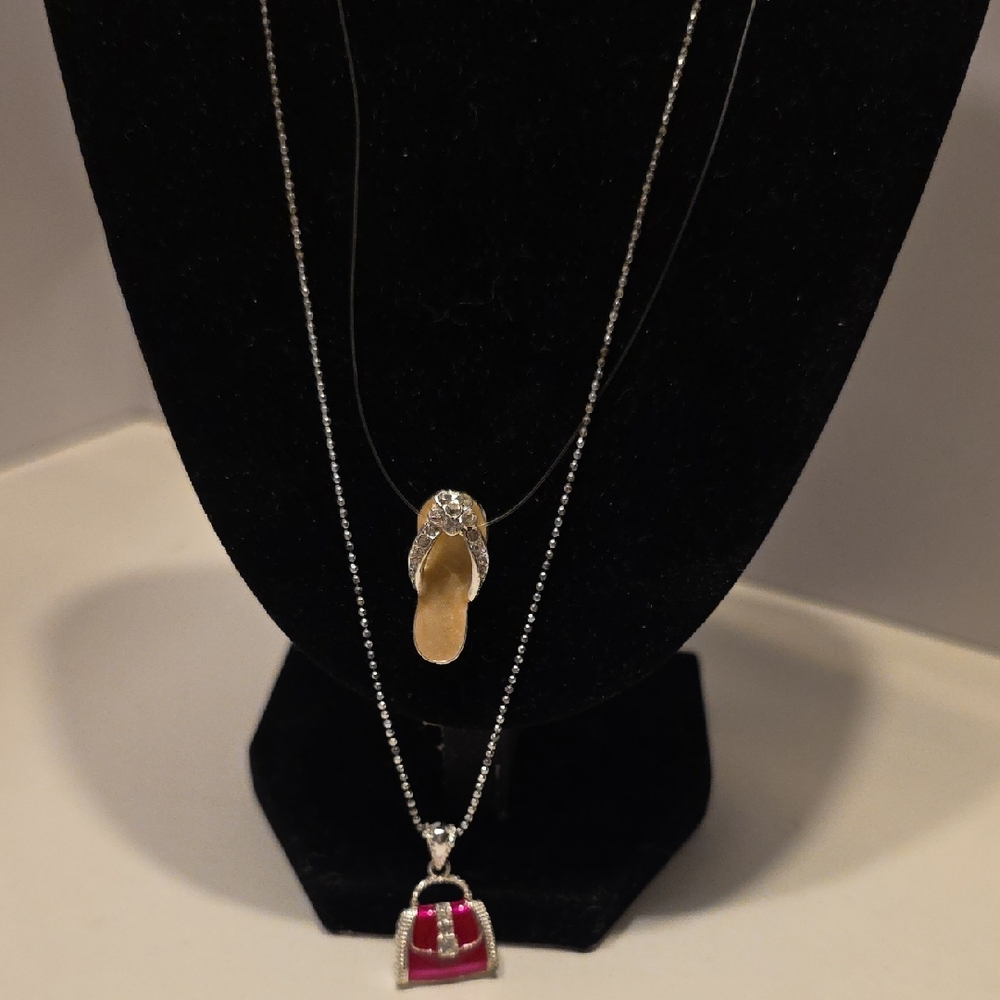 2 Vintage Avon Necklaces Sandle Necklace Is 16 Inch Purse Is 18 Inch Avon NR